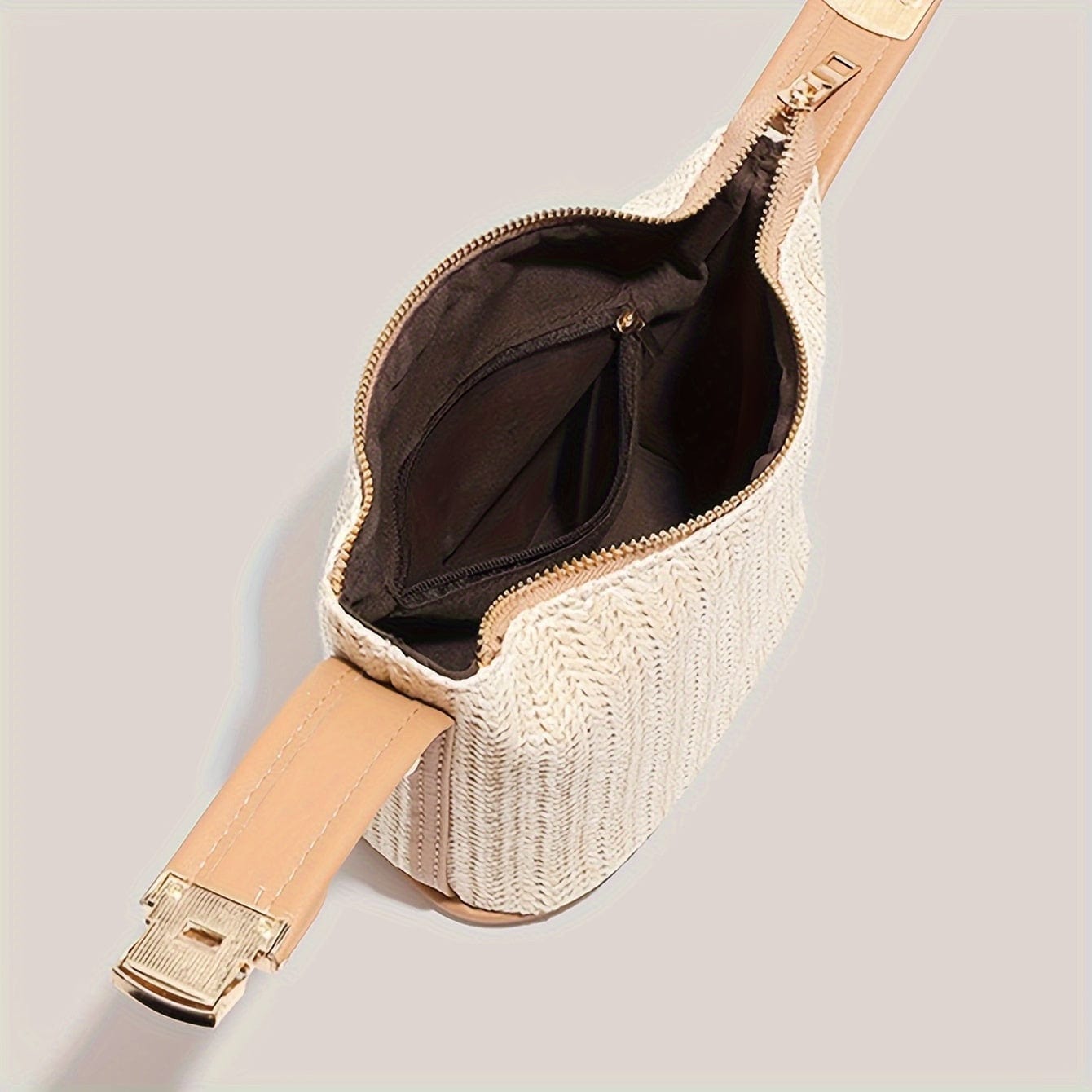 Trendy Women’s Woven Rattan Crossbody Bag Lightweight & Boho Chic for Beach Vacations and Summer Outings