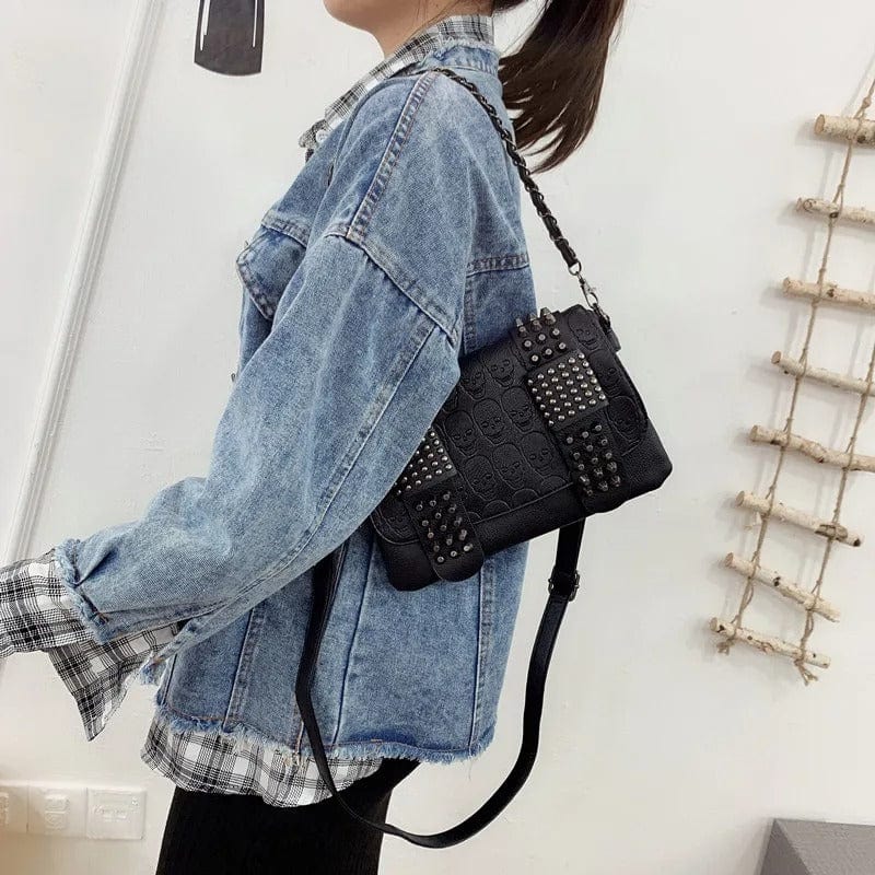 Fashion Women’s Black Leather Messenger Bag | Vintage Skull Rivets Crossbody