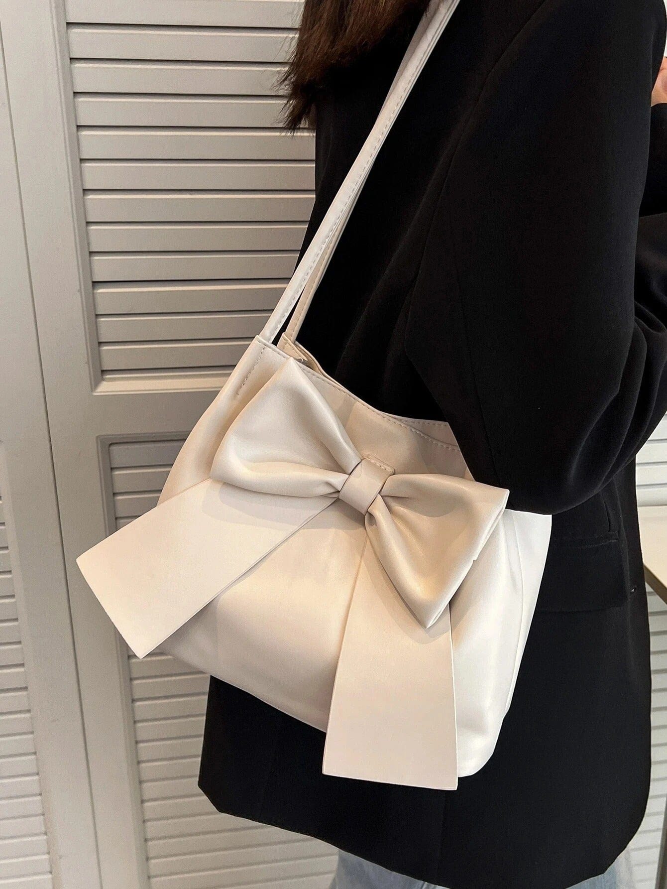 Fashionable Large Capacity Bow Knot Shoulder Bag – Cute Kawaii Water Bucket Bag