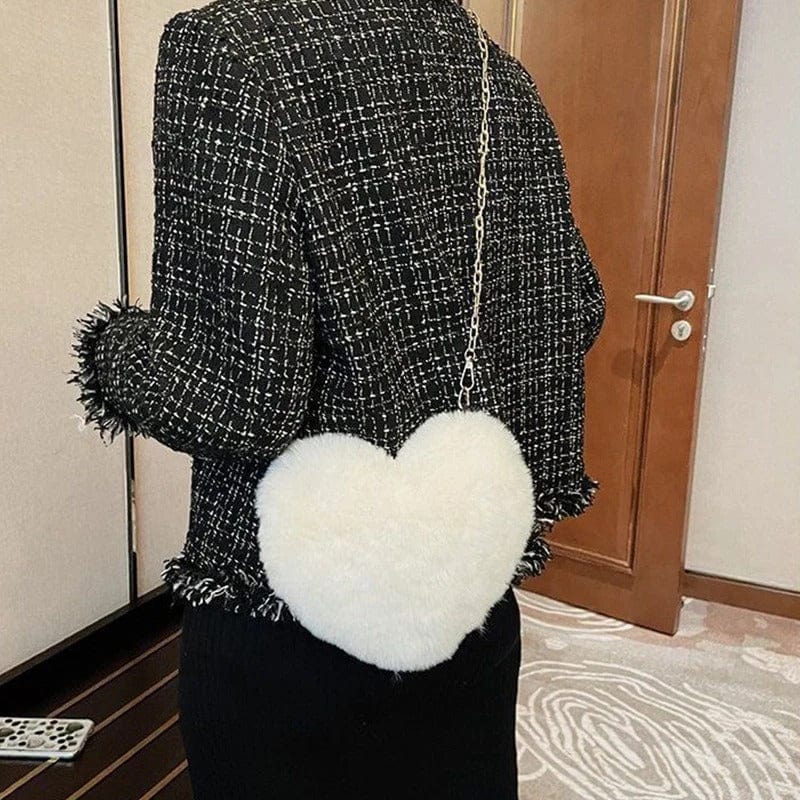 Cute Heart-Shaped Faux Fur Crossbody Bag – Plush Chain Shoulder Handbag for Women,