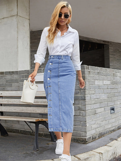 High-Waist Denim Skirt with Button Details Stylish Versatile & Low Maintenance for Year-Round Wear