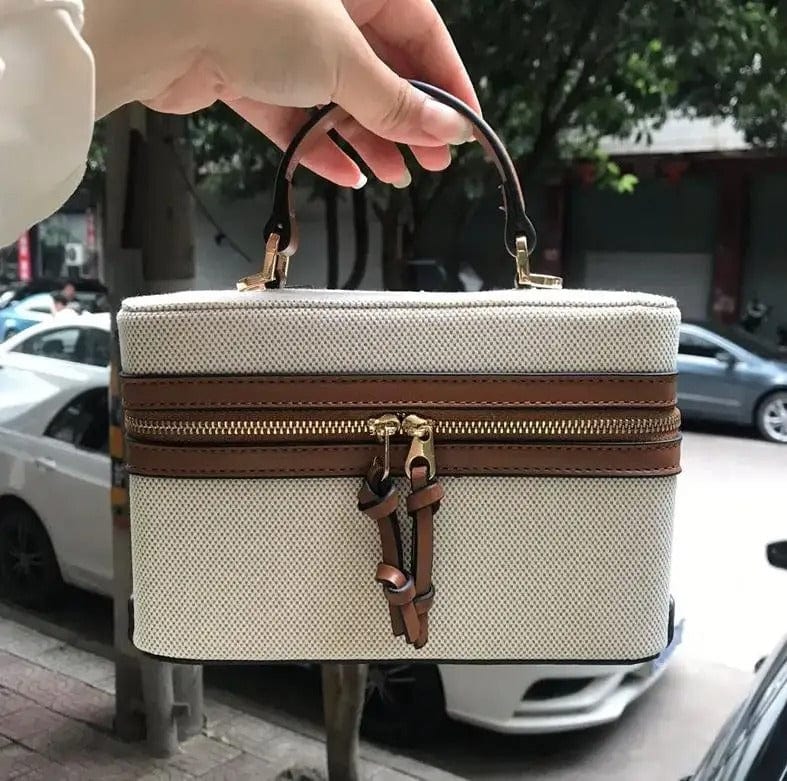 Luxury Designer Women’s Handbag | Retro Armpit Shoulder Bag with Chain Messenger