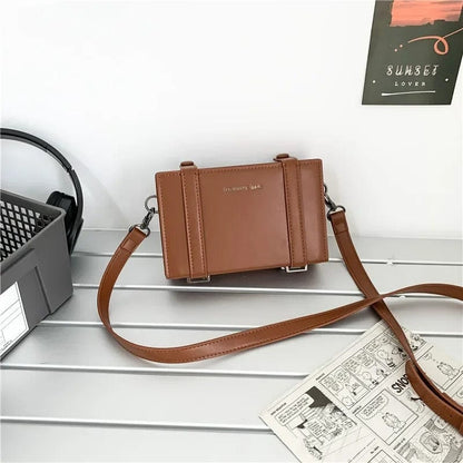 BoxVibe Simple Men’s Small Shoulder Bag – Unisex Streetwear Phone Bag, Box-Shaped